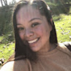 Meet your Posher, Alyssa